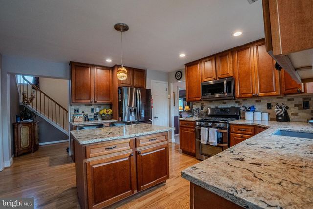 621 MOORE BLVD, Clayton, NJ 08312