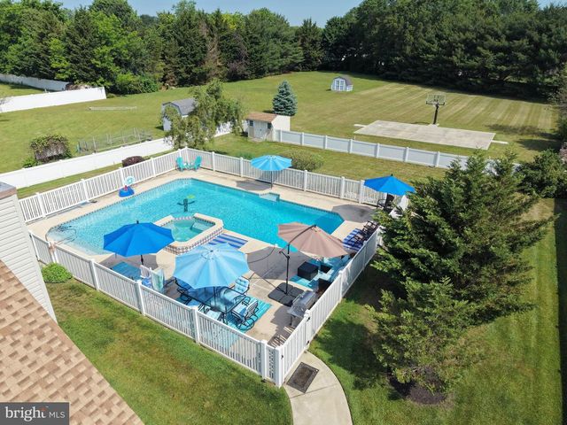 621 MOORE BLVD, Clayton, NJ 08312
