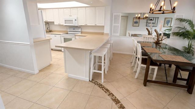 7520 RIDGEWOOD AVENUE 809, Cape Canaveral, FL 32920