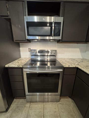 13002 Leader Street 905, Houston, TX 77072