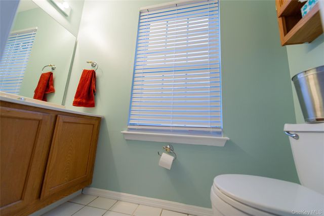 87 Kensington Way, Middletown, NY 10940