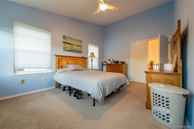 87 Kensington Way, Middletown, NY 10940