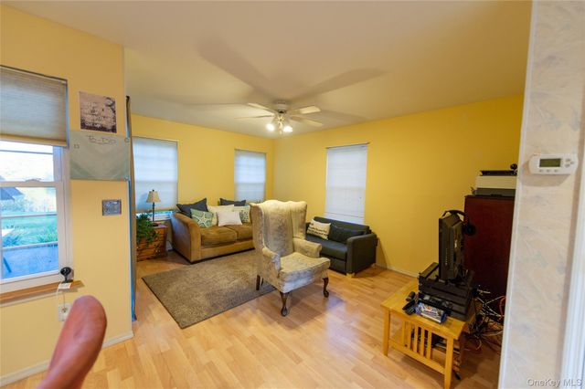 87 Kensington Way, Middletown, NY 10940