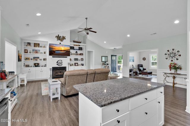 693 Dan Owen Drive, Hampstead, NC 28443