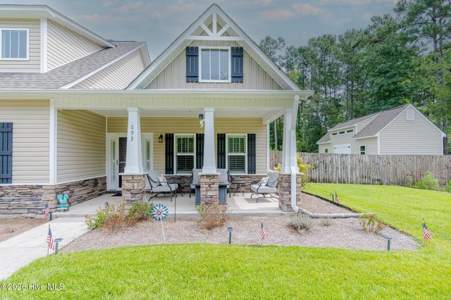 693 Dan Owen Drive, Hampstead, NC 28443
