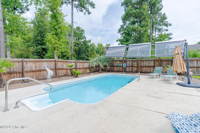 693 Dan Owen Drive, Hampstead, NC 28443