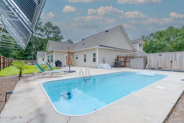 693 Dan Owen Drive, Hampstead, NC 28443