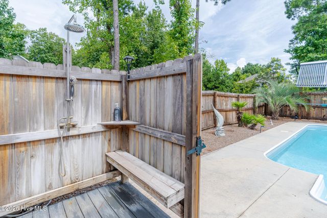 693 Dan Owen Drive, Hampstead, NC 28443