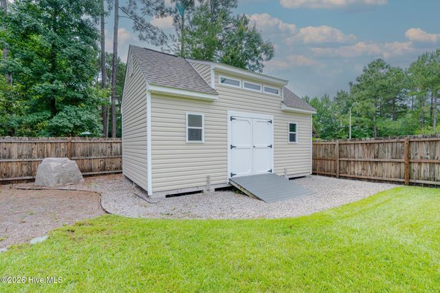 693 Dan Owen Drive, Hampstead, NC 28443