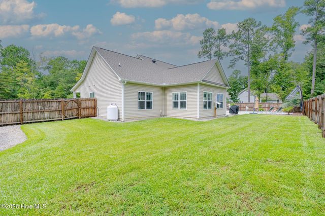 693 Dan Owen Drive, Hampstead, NC 28443
