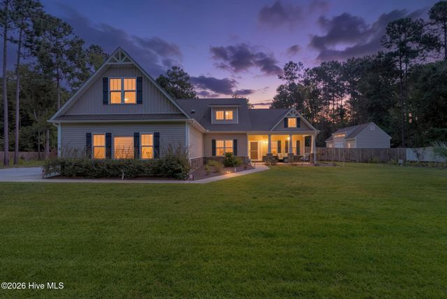 693 Dan Owen Drive, Hampstead, NC 28443