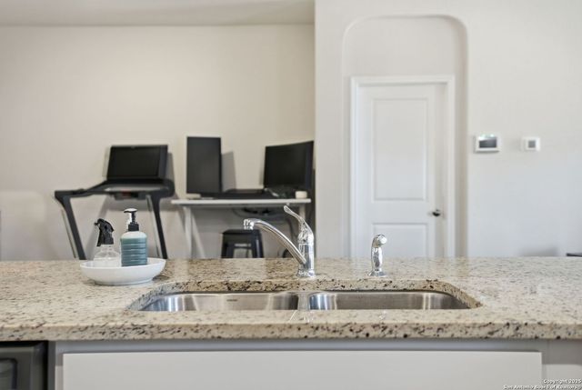 2938 Wentwood, San Antonio, TX 78245