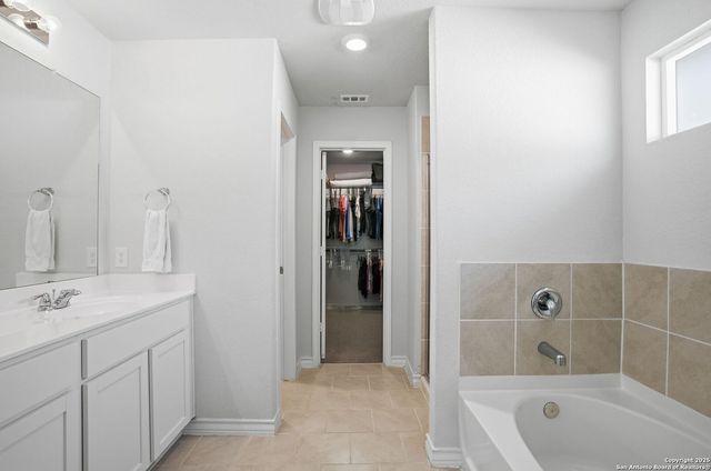 2938 Wentwood, San Antonio, TX 78245