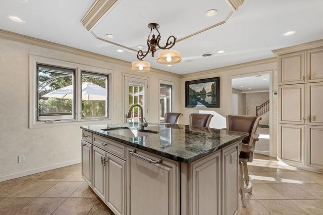 301 22nd Street NW, Austin, MN 55912