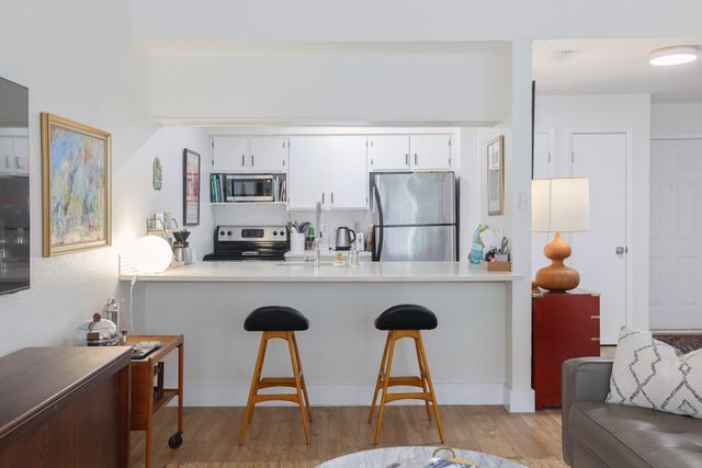 1818 S Lakeshore BLVD 25, Austin, TX 78741