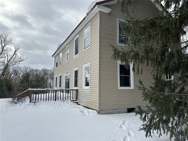 102 Petrie Road, Herkimer, NY 13350