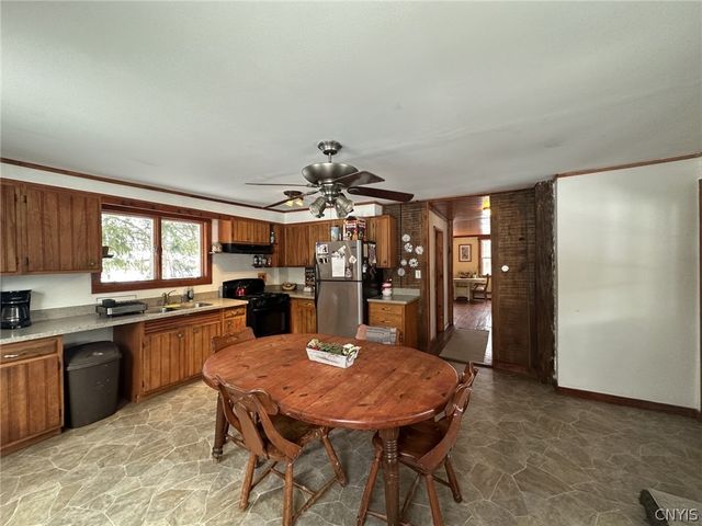 102 Petrie Road, Herkimer, NY 13350