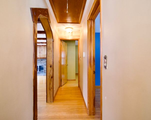 538 Mckinstry Ave, Chicopee, MA 01013