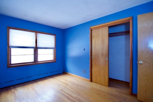 538 Mckinstry Ave, Chicopee, MA 01013