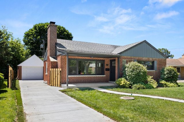 8918 Parkside Avenue, Morton Grove, IL 60053