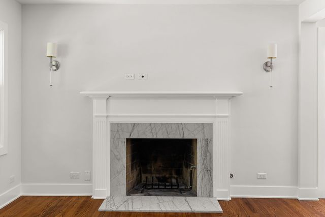8918 Parkside Avenue, Morton Grove, IL 60053