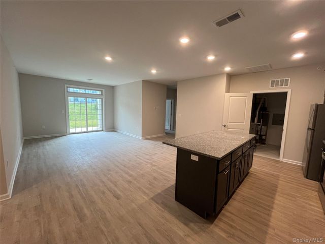 415 Tower Ridge Circle, Middletown, NY 10941