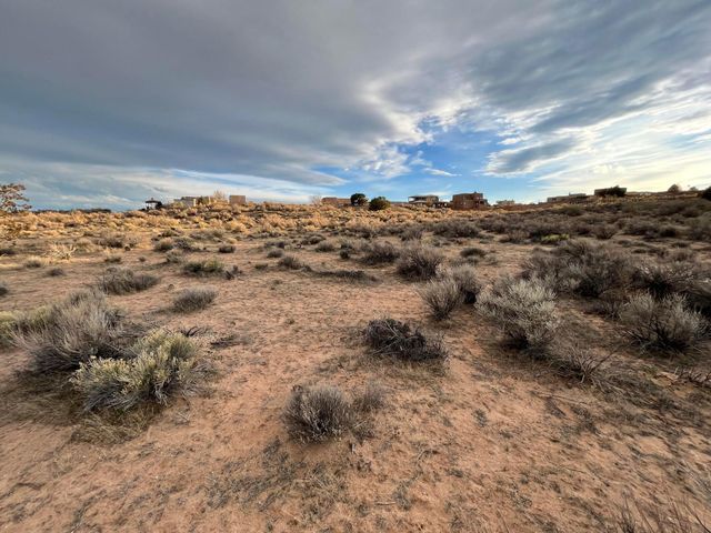 6824 Vatapa Road NE, Rio Rancho, NM 87144