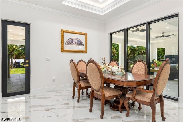499 Golden Gate BLVD E, Naples, FL 34120