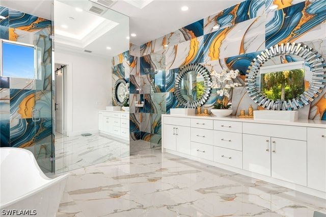 499 Golden Gate BLVD E, Naples, FL 34120
