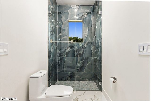 499 Golden Gate BLVD E, Naples, FL 34120