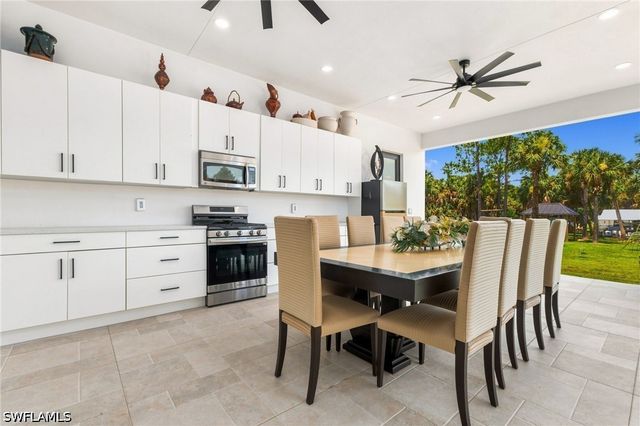 499 Golden Gate BLVD E, Naples, FL 34120
