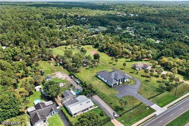 499 Golden Gate BLVD E, Naples, FL 34120
