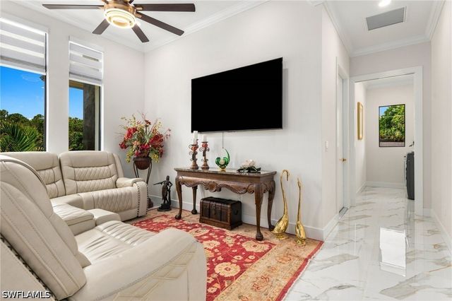 499 Golden Gate BLVD E, Naples, FL 34120