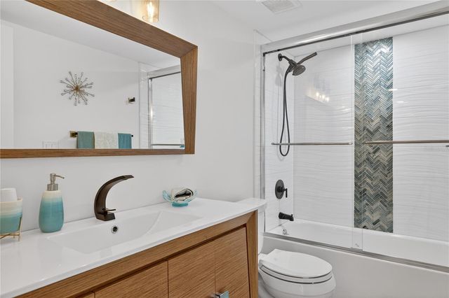 1765 JAMAICA WAY 101, Punta Gorda, FL 33950