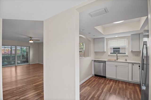 2950 SE Ocean Boulevard 130-4, Stuart, FL 34996