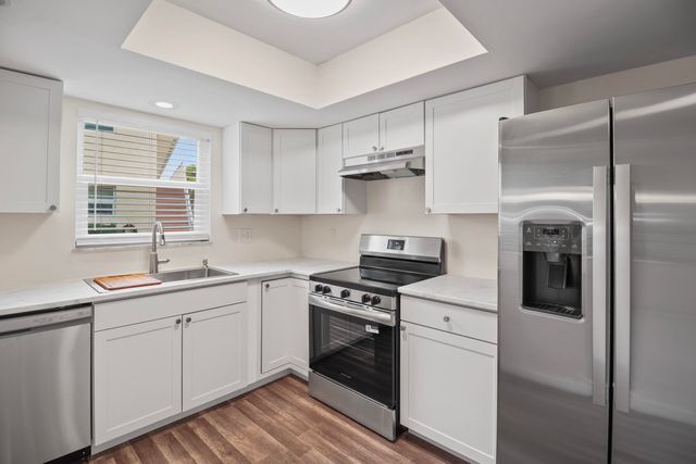 2950 SE Ocean Boulevard 130-4, Stuart, FL 34996