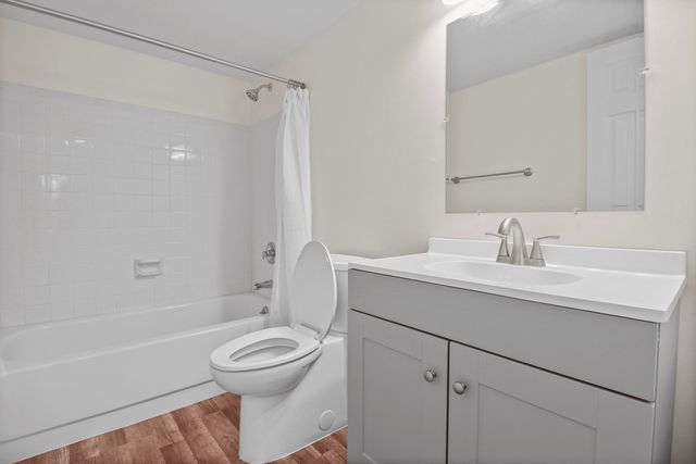 2950 SE Ocean Boulevard 130-4, Stuart, FL 34996