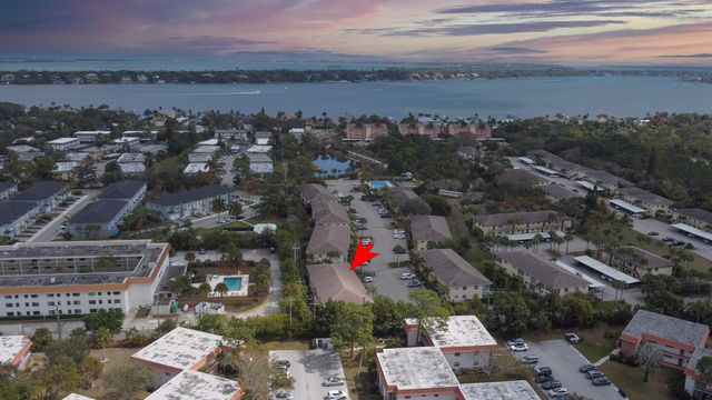 2950 SE Ocean Boulevard 130-4, Stuart, FL 34996