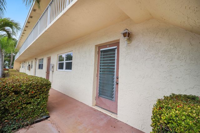 2950 SE Ocean Boulevard 130-4, Stuart, FL 34996