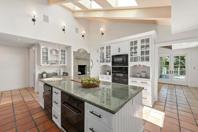 288 Camino Al Lago, Atherton, CA 94027
