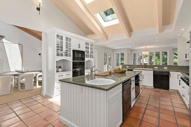 288 Camino Al Lago, Atherton, CA 94027