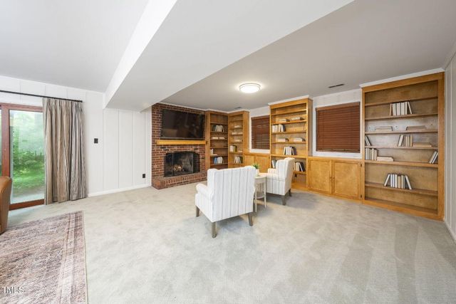 20 Chancery Place, Durham, NC 27707