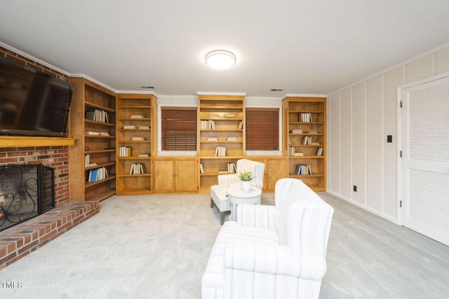 20 Chancery Place, Durham, NC 27707