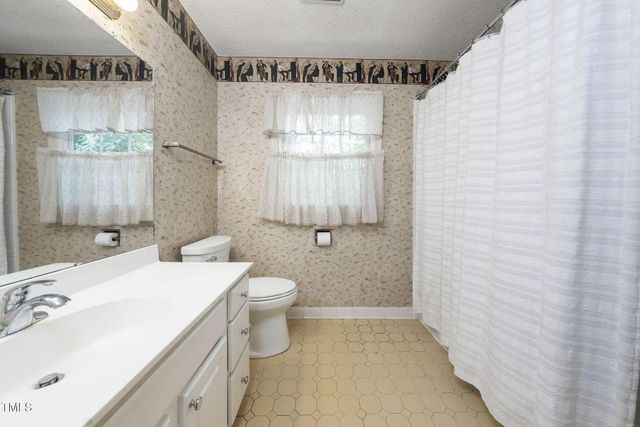 20 Chancery Place, Durham, NC 27707