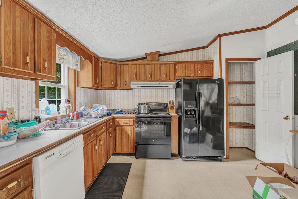 319 W Pownal Road, North Yarmouth, ME 04097 — photo 4