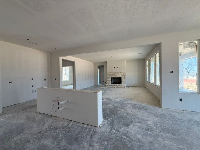 156 Oak Grove Way, Springtown, TX 76082