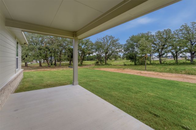 156 Oak Grove Way, Springtown, TX 76082