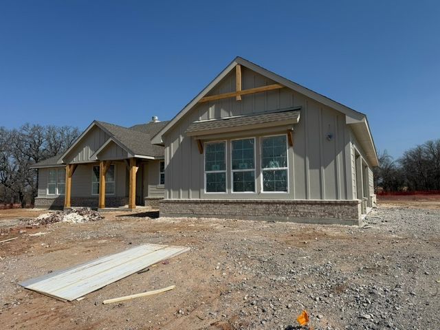 156 Oak Grove Way, Springtown, TX 76082
