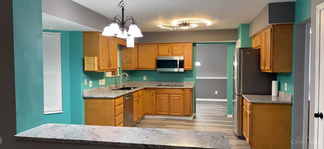 5698 Indian Hill Ct, Dillsboro, IN 45011