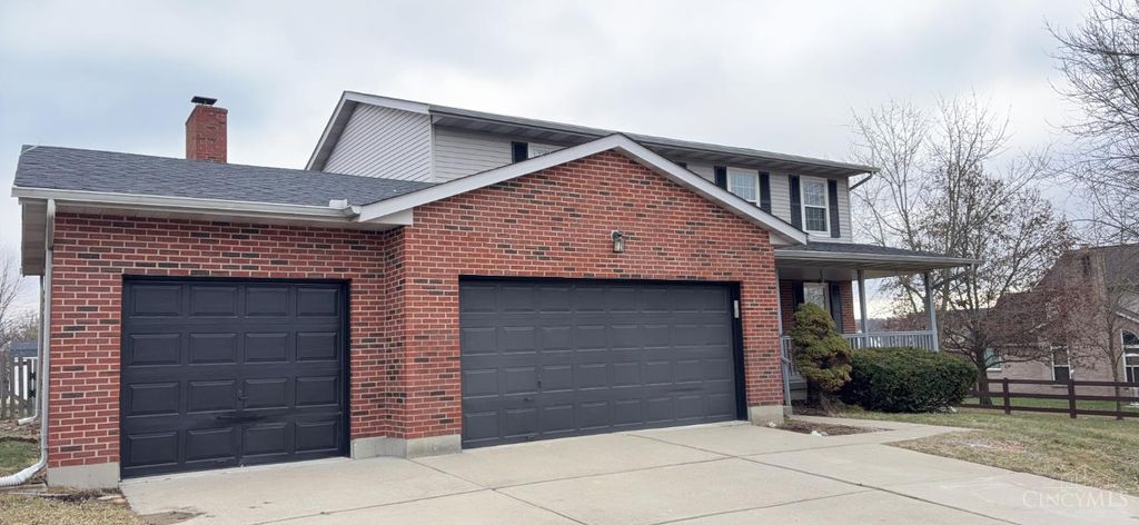 5698 Indian Hill Ct, Dillsboro, IN 45011